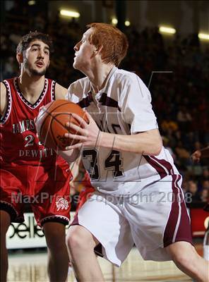 Thumbnail 1 in Jamesville-DeWitt vs East Hampton (NYSPHSAA Class A Final) photogallery.