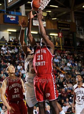 Thumbnail 1 in Jamesville-DeWitt vs East Hampton (NYSPHSAA Class A Final) photogallery.