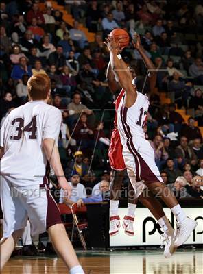 Thumbnail 3 in Jamesville-DeWitt vs East Hampton (NYSPHSAA Class A Final) photogallery.
