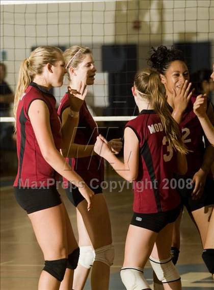 Thumbnail 1 in Modesto @ Downey photogallery.