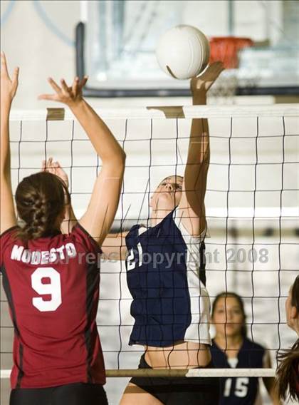 Thumbnail 2 in Modesto @ Downey photogallery.