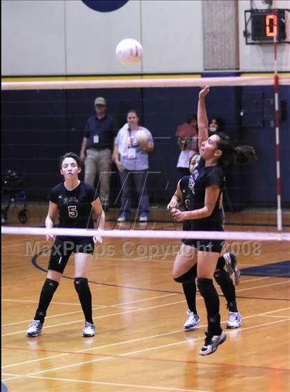 Thumbnail 2 in Bishop Conaty-Loretto vs. Notre Dame (CIF SS D4-A Final) photogallery.