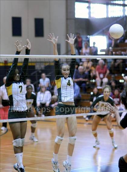 Thumbnail 1 in Bishop Conaty-Loretto vs. Notre Dame (CIF SS D4-A Final) photogallery.
