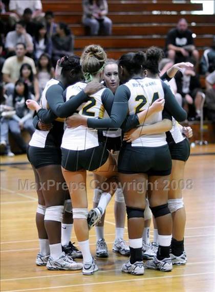 Thumbnail 2 in Bishop Conaty-Loretto vs. Notre Dame (CIF SS D4-A Final) photogallery.