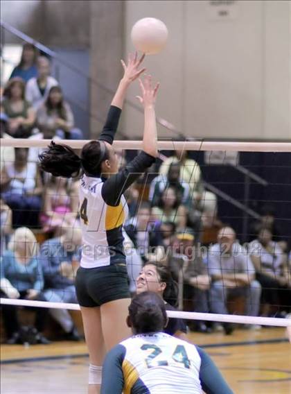 Thumbnail 3 in Bishop Conaty-Loretto vs. Notre Dame (CIF SS D4-A Final) photogallery.