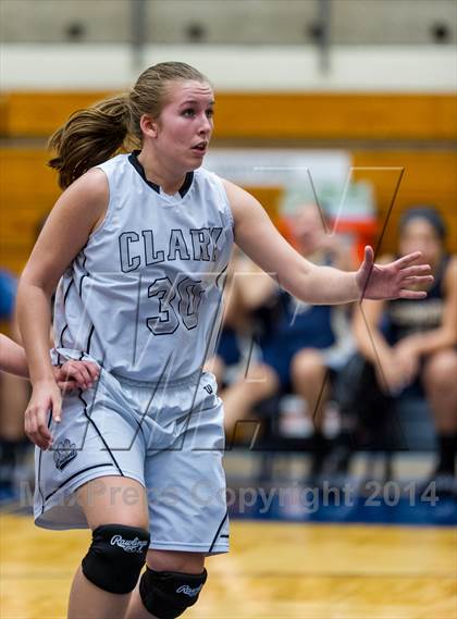 Thumbnail 3 in Clark vs. O'Connor photogallery.