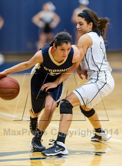 Thumbnail 3 in Clark vs. O'Connor photogallery.