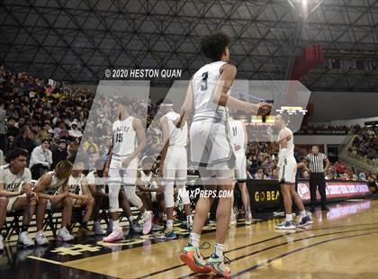 Thumbnail 2 in Sierra Canyon vs. Mater Dei (CIF-SS Open Division Final) photogallery.