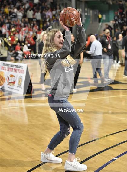 Thumbnail 3 in Sierra Canyon vs. Mater Dei (CIF-SS Open Division Final) photogallery.