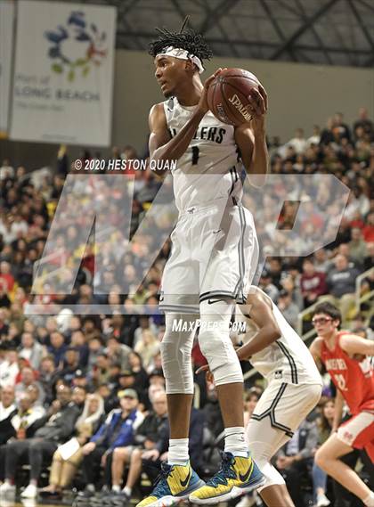 Thumbnail 2 in Sierra Canyon vs. Mater Dei (CIF-SS Open Division Final) photogallery.