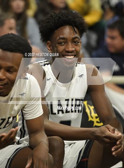 Thumbnail 3 in Sierra Canyon vs. Mater Dei (CIF-SS Open Division Final) photogallery.