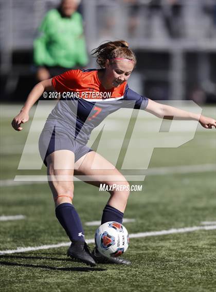 Thumbnail 3 in Ridgeline vs. Mountain Crest (UHSAA 4A Semifinal) photogallery.