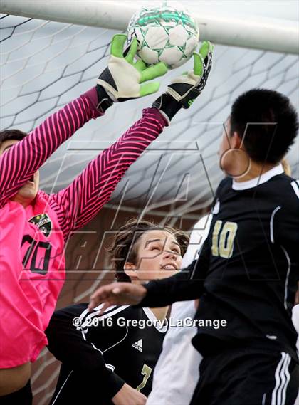 Thumbnail 1 in Carroll vs. Plano East photogallery.