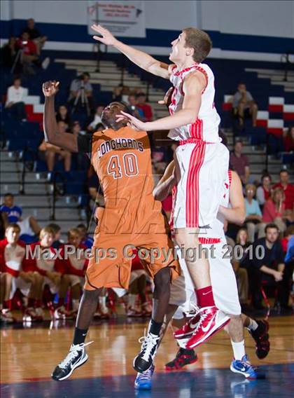 Thumbnail 2 in Dobie @ Clear Lake photogallery.