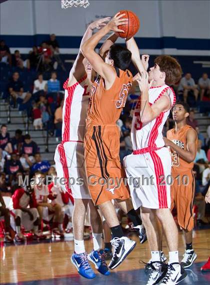 Thumbnail 1 in Dobie @ Clear Lake photogallery.