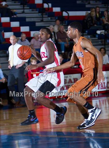 Thumbnail 1 in Dobie @ Clear Lake photogallery.