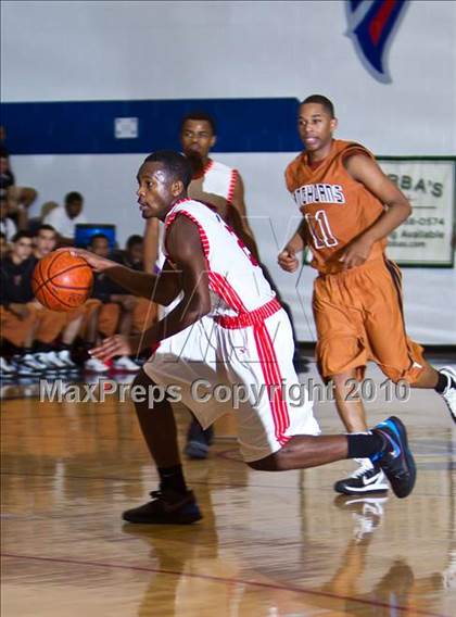 Thumbnail 3 in Dobie @ Clear Lake photogallery.