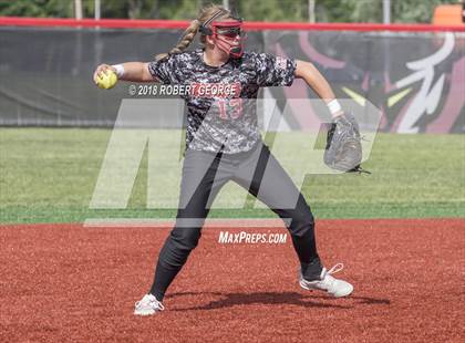 Thumbnail 2 in Muskego vs. Oak Creek (WIAA D1 Sectional Playoff) photogallery.