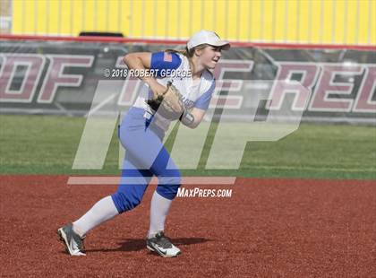 Thumbnail 2 in Muskego vs. Oak Creek (WIAA D1 Sectional Playoff) photogallery.