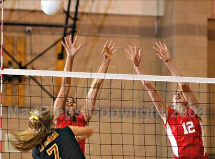 Thumbnail 1 in La Canada @ Redlands East Valley photogallery.