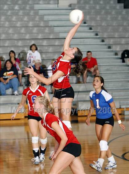 Thumbnail 2 in Pearce @ Hebron photogallery.