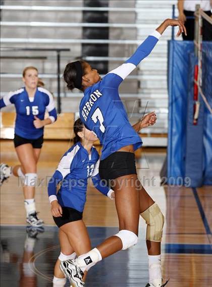Thumbnail 2 in Pearce @ Hebron photogallery.