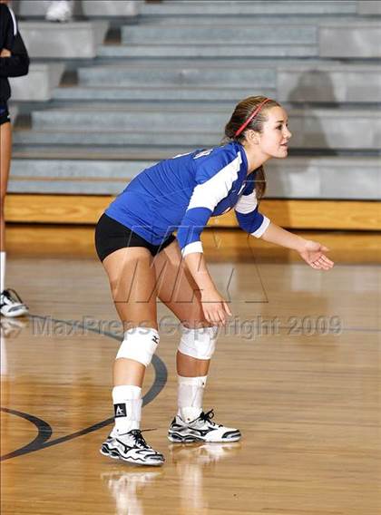 Thumbnail 1 in Pearce @ Hebron photogallery.