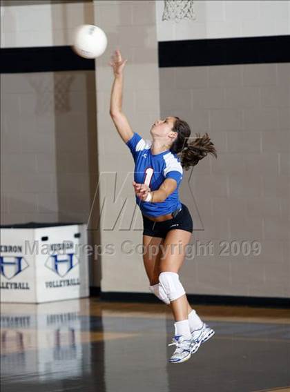 Thumbnail 2 in Pearce @ Hebron photogallery.