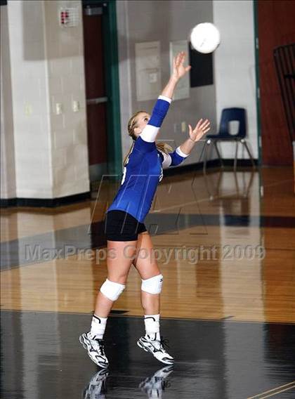 Thumbnail 3 in Pearce @ Hebron photogallery.