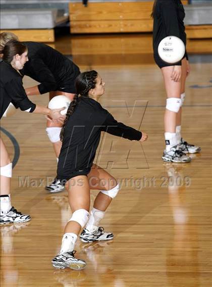 Thumbnail 1 in Pearce @ Hebron photogallery.
