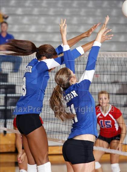 Thumbnail 3 in Pearce @ Hebron photogallery.