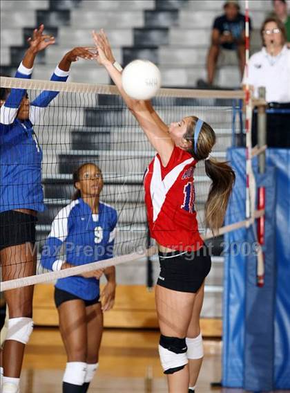 Thumbnail 2 in Pearce @ Hebron photogallery.