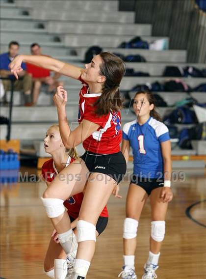 Thumbnail 3 in Pearce @ Hebron photogallery.