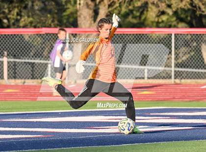 Thumbnail 1 in Wimberley vs Davenport (UIL 4A Region 4 Regional Semifinal) photogallery.