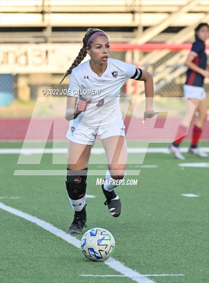 Thumbnail 2 in Wimberley vs Davenport (UIL 4A Region 4 Regional Semifinal) photogallery.