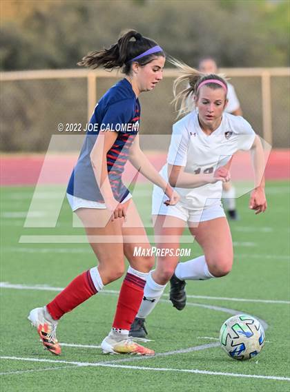 Thumbnail 2 in Wimberley vs Davenport (UIL 4A Region 4 Regional Semifinal) photogallery.