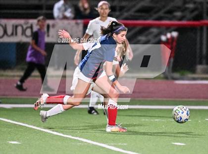 Thumbnail 1 in Wimberley vs Davenport (UIL 4A Region 4 Regional Semifinal) photogallery.