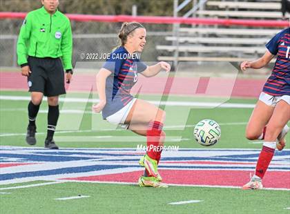 Thumbnail 1 in Wimberley vs Davenport (UIL 4A Region 4 Regional Semifinal) photogallery.
