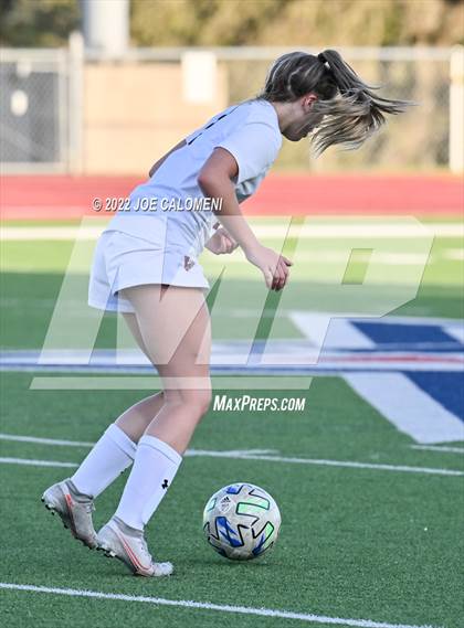 Thumbnail 1 in Wimberley vs Davenport (UIL 4A Region 4 Regional Semifinal) photogallery.