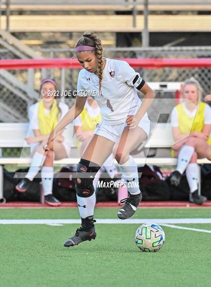 Thumbnail 3 in Wimberley vs Davenport (UIL 4A Region 4 Regional Semifinal) photogallery.