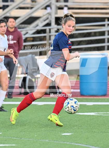 Thumbnail 1 in Wimberley vs Davenport (UIL 4A Region 4 Regional Semifinal) photogallery.