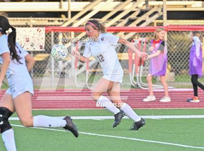 Thumbnail 3 in Wimberley vs Davenport (UIL 4A Region 4 Regional Semifinal) photogallery.