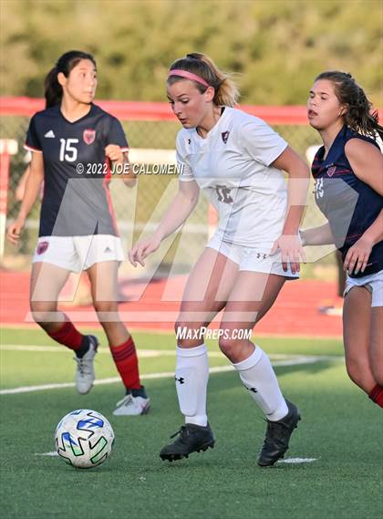 Thumbnail 3 in Wimberley vs Davenport (UIL 4A Region 4 Regional Semifinal) photogallery.