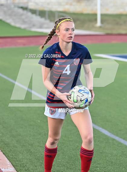 Thumbnail 1 in Wimberley vs Davenport (UIL 4A Region 4 Regional Semifinal) photogallery.