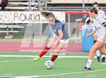 Thumbnail 3 in Wimberley vs Davenport (UIL 4A Region 4 Regional Semifinal) photogallery.