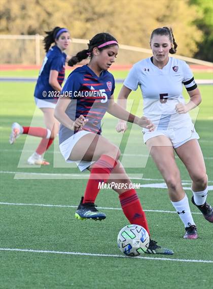 Thumbnail 1 in Wimberley vs Davenport (UIL 4A Region 4 Regional Semifinal) photogallery.