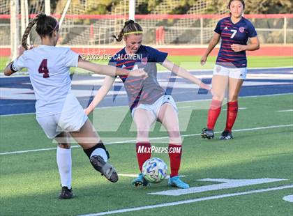 Thumbnail 2 in Wimberley vs Davenport (UIL 4A Region 4 Regional Semifinal) photogallery.