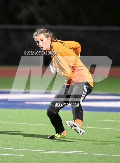 Thumbnail 3 in Wimberley vs Davenport (UIL 4A Region 4 Regional Semifinal) photogallery.