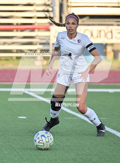 Thumbnail 3 in Wimberley vs Davenport (UIL 4A Region 4 Regional Semifinal) photogallery.