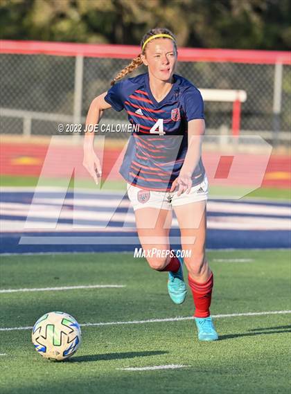 Thumbnail 3 in Wimberley vs Davenport (UIL 4A Region 4 Regional Semifinal) photogallery.